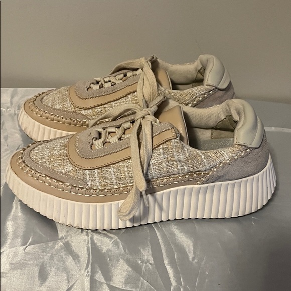 Dolce vita women  platform Beige and Cream Textured Sneakers - Picture 2 of 5